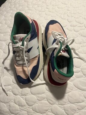 New Balance Kids Pink, Navy & Green Retro Style Sneakers